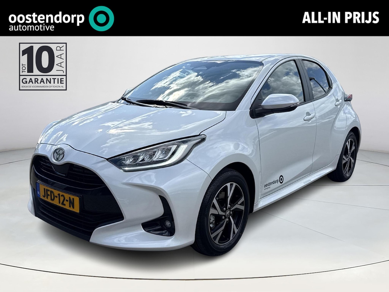 Toyota Yaris - 1.5 Hybrid 115 Dynamic **/KEYLESS/ ADAPTIEF CRUISE CONTROL/ NAVIGATIE/ APPLE CARPLAY** - AutoWereld.nl