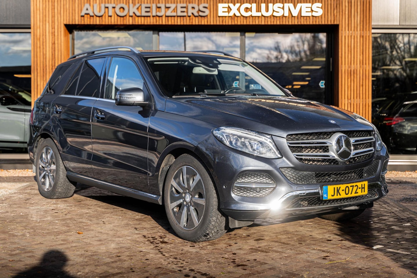 Mercedes-Benz GLE-Klasse - 500 e 4MATIC krachtige V6 plug-in hybride 442PK Luchtvering - AutoWereld.nl