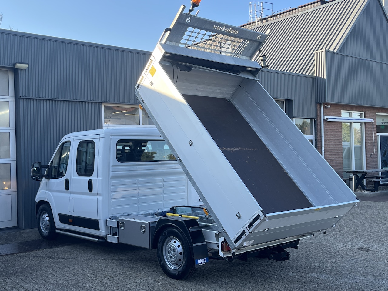 Peugeot Boxer - 435 2.2 BlueHDi 165 L3 DC Open laadbak Kipper met Airco Trekhaak 3000kg trekgewicht Telefo - AutoWereld.nl