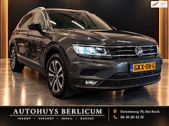 Volkswagen Tiguan - 1.5 TSI ACT Highline Virtual Trekhaak Stoelverwarming