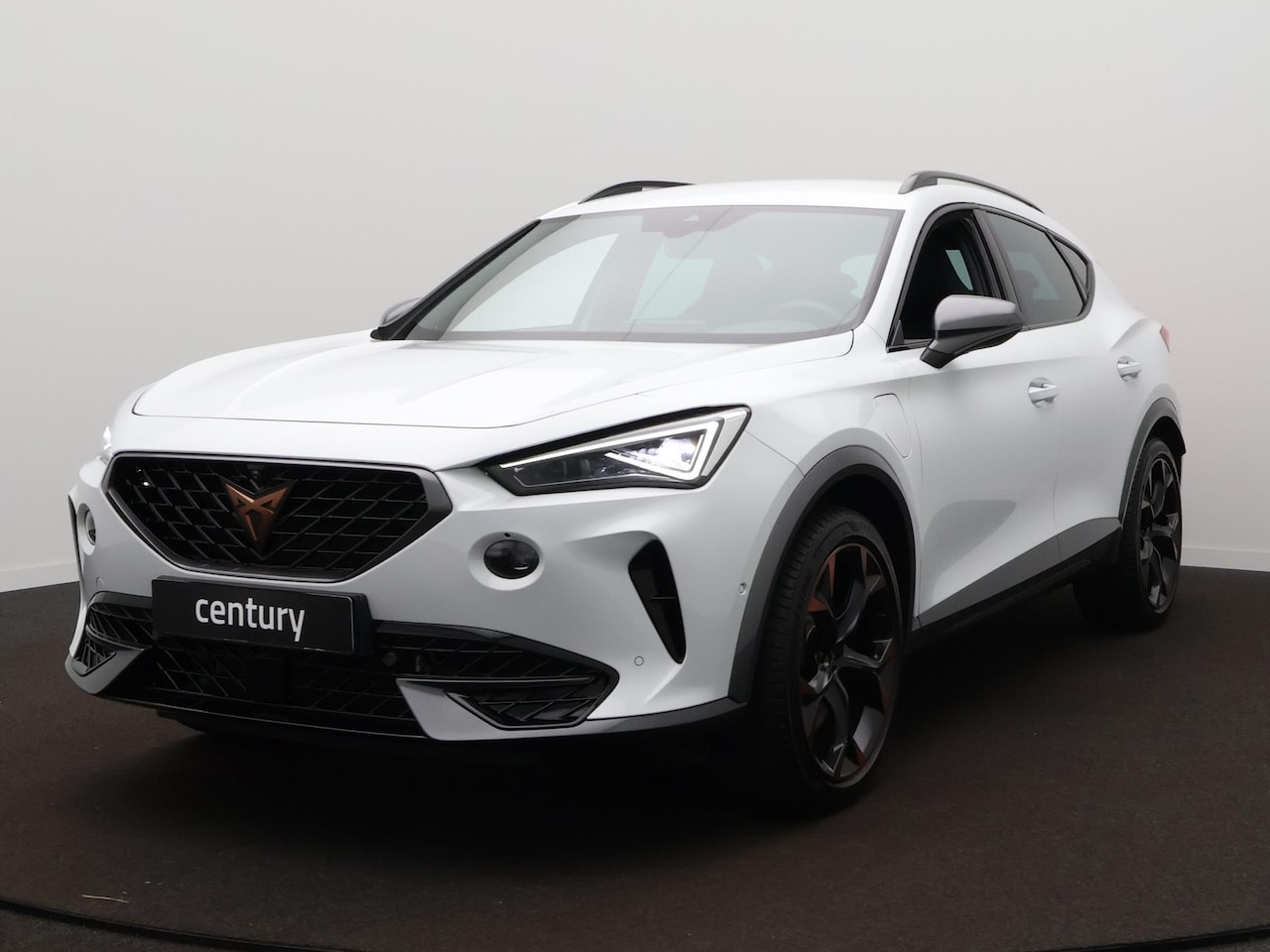 CUPRA Formentor - 1.4 e-Hybrid Adrenaline Navigatie - Camera - Sportstoelen - Apple Carplay/Android Auto - AutoWereld.nl