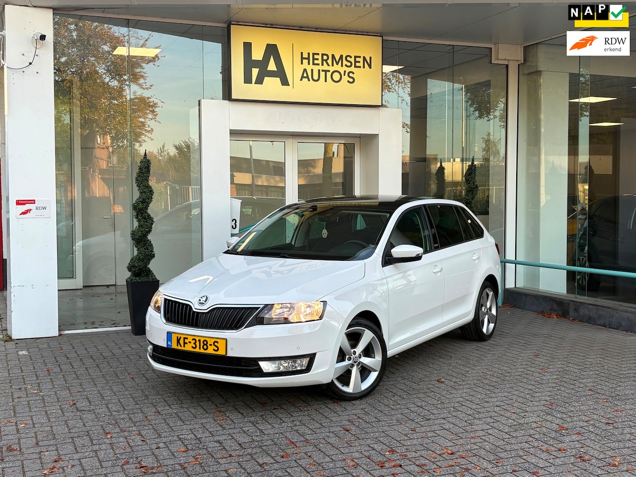 Skoda Rapid Spaceback - 1.2 TSI|CarPlay|Pano|Riem VV|Stoel.VW| - AutoWereld.nl