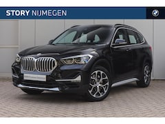 BMW X1 - sDrive20i xLine Automaat / Head-Up / LED / Navigatie Plus / Stoelverwarming
