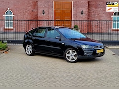 Ford Focus - 2.0-16V Rally Edition / Airco / Nap / Cruise conytol / 5 deurs / Trekhaak