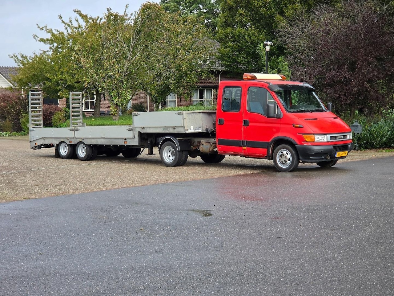 Iveco Daily - 145pk met veldhuizen trailer en dubbele cabine! - AutoWereld.nl