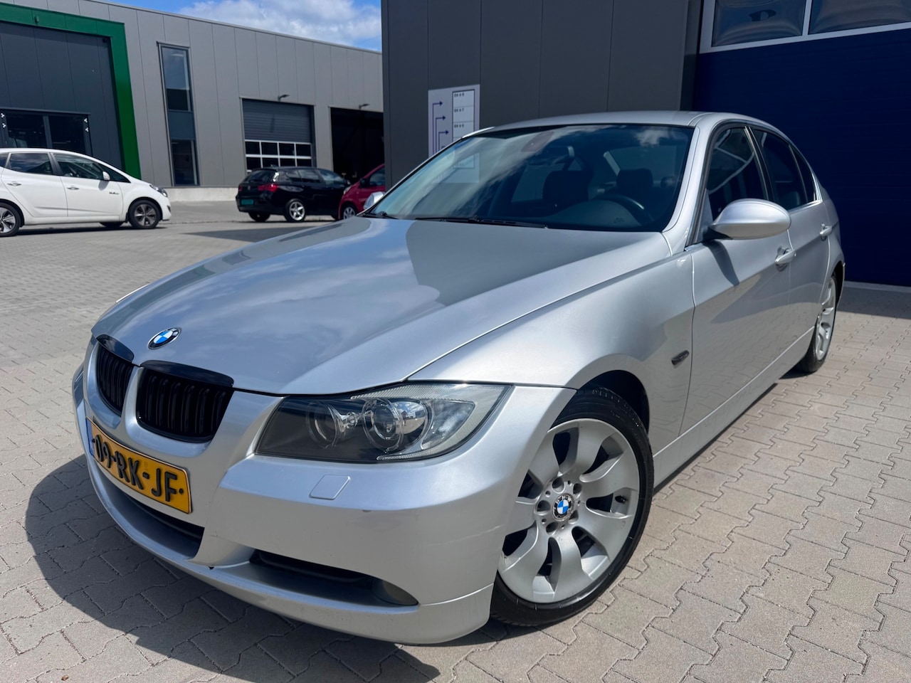 BMW 3-serie - 320i Dynamic Executive CarPlay - AutoWereld.nl