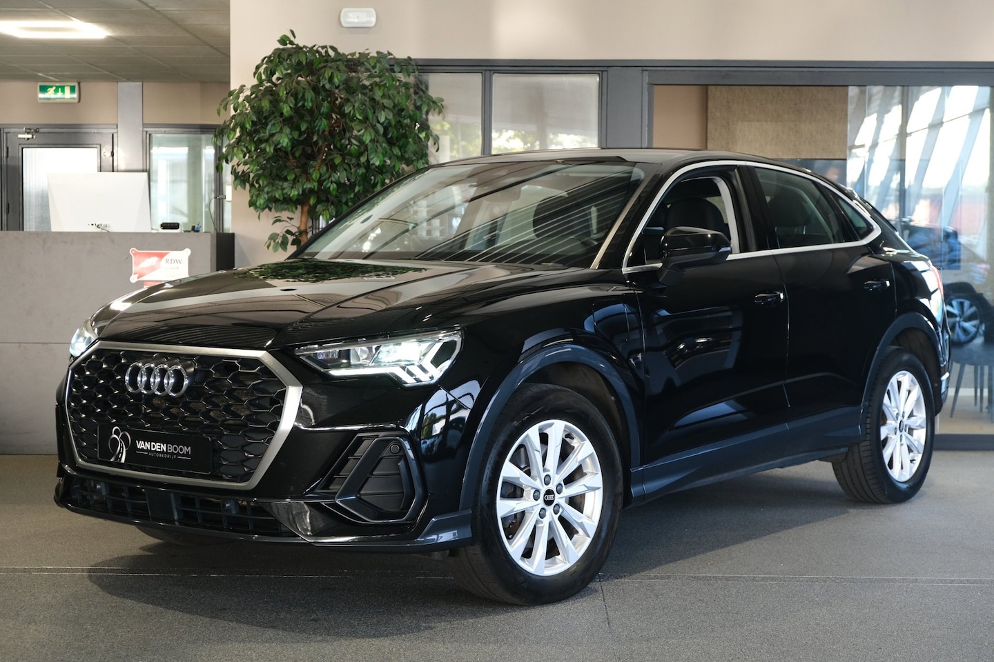 Audi Q3 Sportback - 45 TFSI e 245pk Matrix Leder Camera Navi - AutoWereld.nl