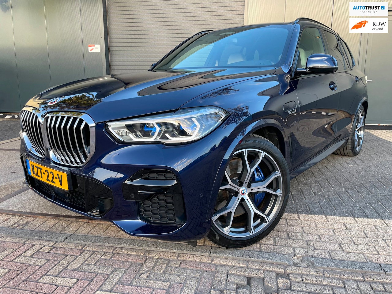 BMW X5 - XDrive45e High Executive Laser B&W Panorama Premium Occasion 2 jaar garantie bij BMW - AutoWereld.nl