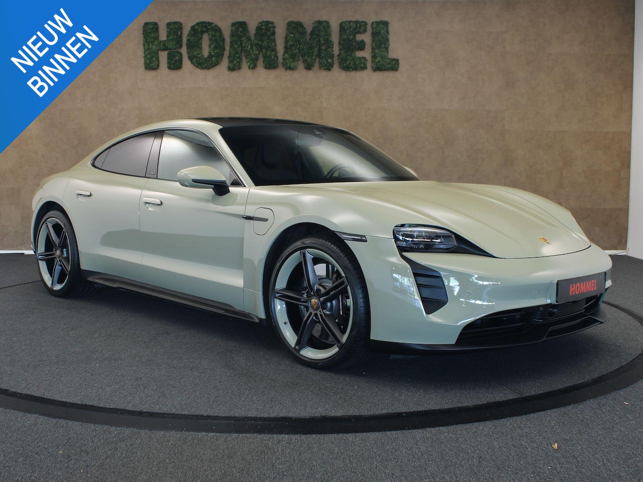 Porsche Taycan - GTS HOCKENHEIMRING EDITION 93 kWh - UNIEKE GELIMITEERDE UITVOERING- 90% SOH !!! - 180 STUK - AutoWereld.nl