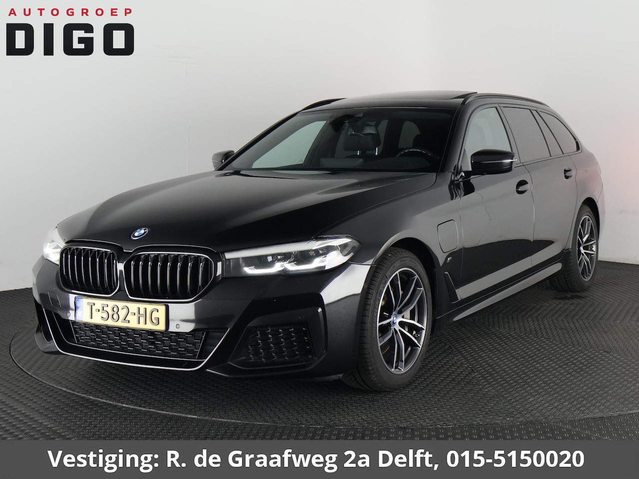 BMW 5-serie Touring - 530e Business Edition Plus M-Pakket | Stoelverwarming | Harman Kardon | Schuif-/Kanteldak - AutoWereld.nl
