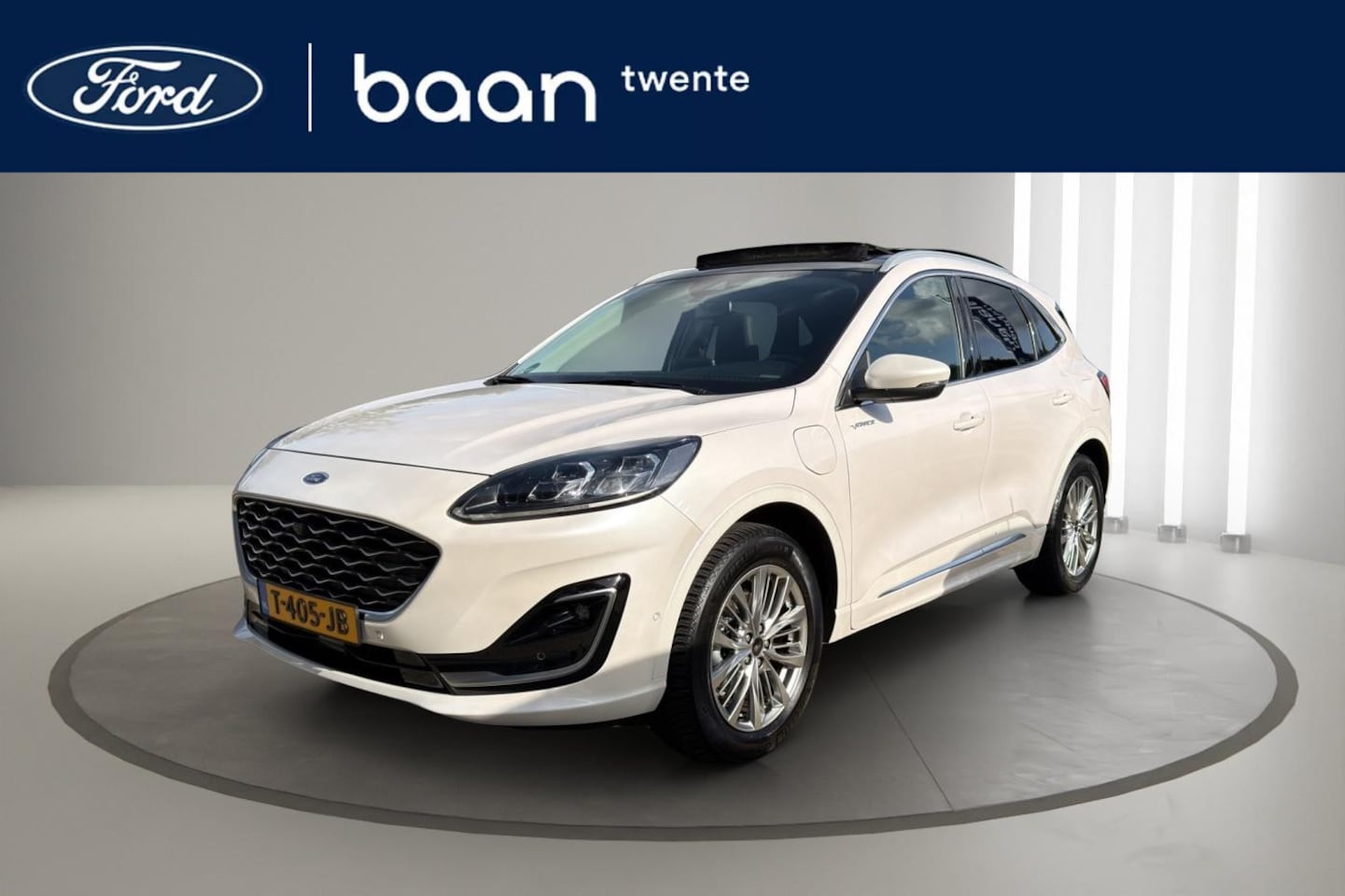 Ford Kuga - 2.5 PHEV Vignale | Pano dak | Trekhaak | Memory | B&O | Elekt. achterklep | Winter Pack - AutoWereld.nl