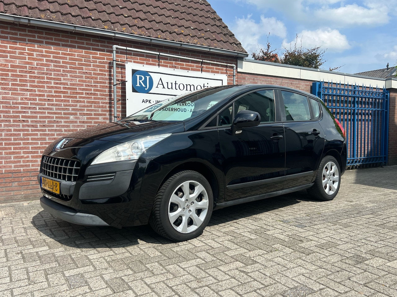 Peugeot 3008 - 1.6 VTi SR NIEUWE APK/AIRCO - AutoWereld.nl