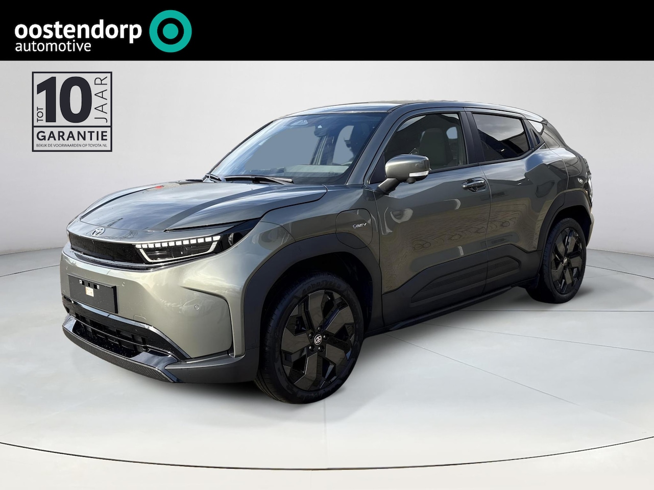 Toyota Urban Cruiser - Executive 61 kWh **/LAND BREEZE GREEN/ NIEUWE AUTO** - AutoWereld.nl