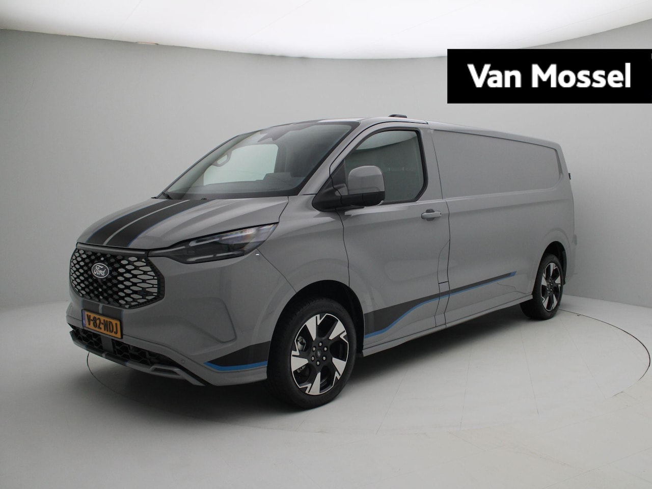 Ford E-Transit Cust. - 320 L2H1 Sport 65 kWh | Trekhaak | 19 inch velgen | Adaptieve cruise control | Dodehoek de - AutoWereld.nl