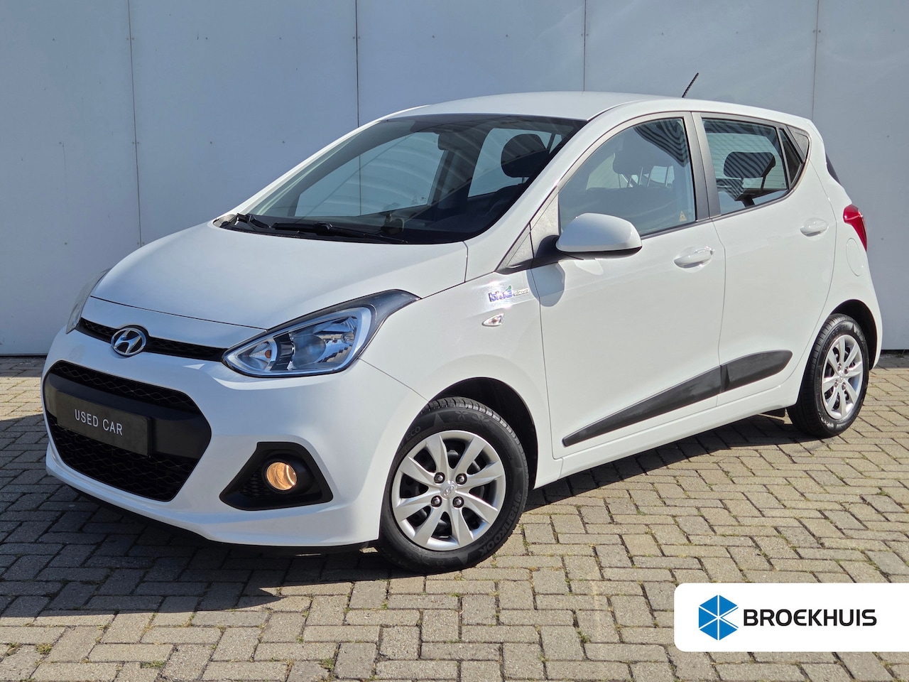 Hyundai i10 - 1.0i 67PK i-Motion Comfort | Airco | Elektrische ramen voor en achter | Origineel NL auto - AutoWereld.nl