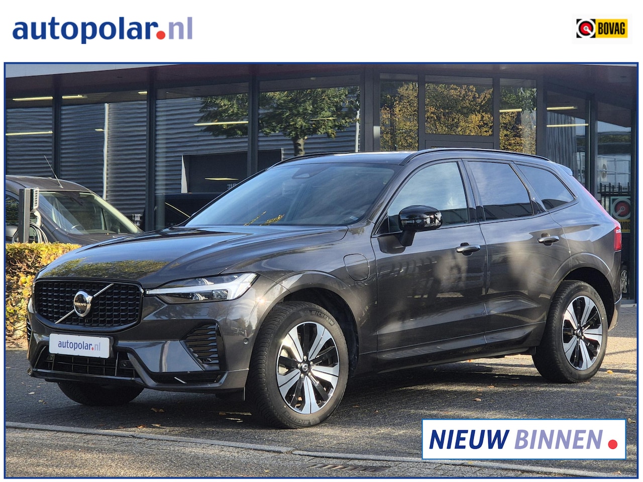 Volvo XC60 - 2.0 T6 Plug-in hybrid AWD Plus Dark Pano/360Cam/BLIS/HarmanKardon etc. - AutoWereld.nl
