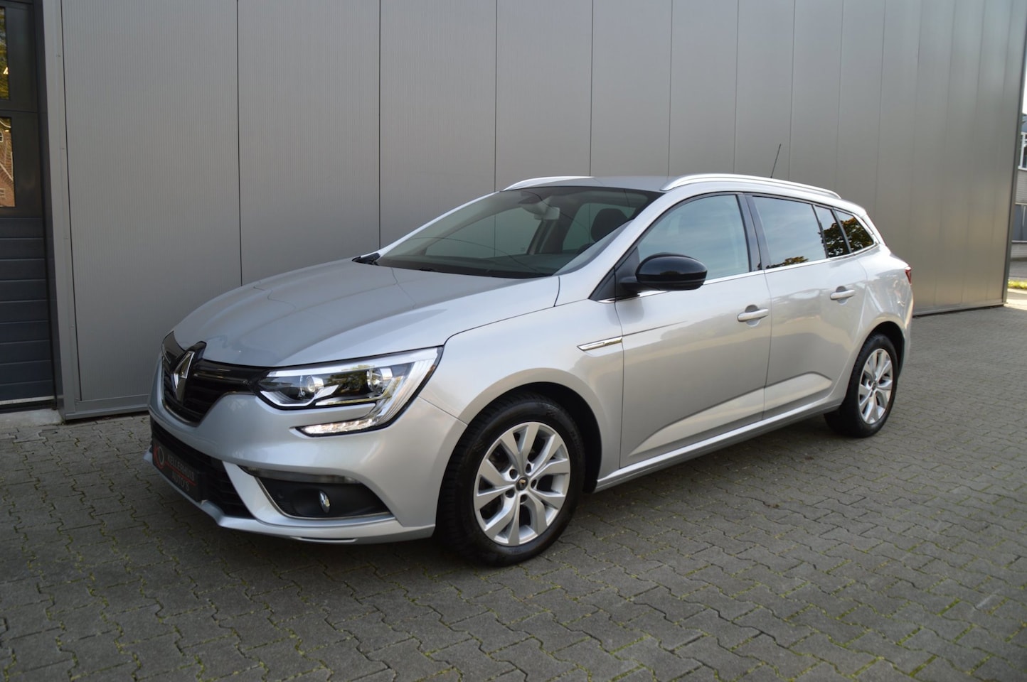 Renault Mégane Estate - 1.3 TCe Limited 1.3 TCe Limited - AutoWereld.nl