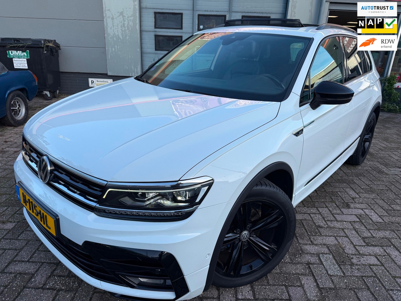 Volkswagen Tiguan - 1.5 TSI ACT 2020 HIGH R-LINE PANO LEDER MEMORY LED NAP - AutoWereld.nl