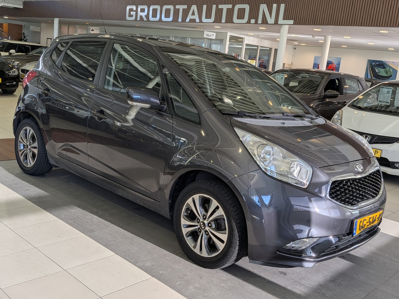 Kia Venga - 1.4 CVVT ExecutiveLine Airco, Cruise Control, Panoramadak - AutoWereld.nl