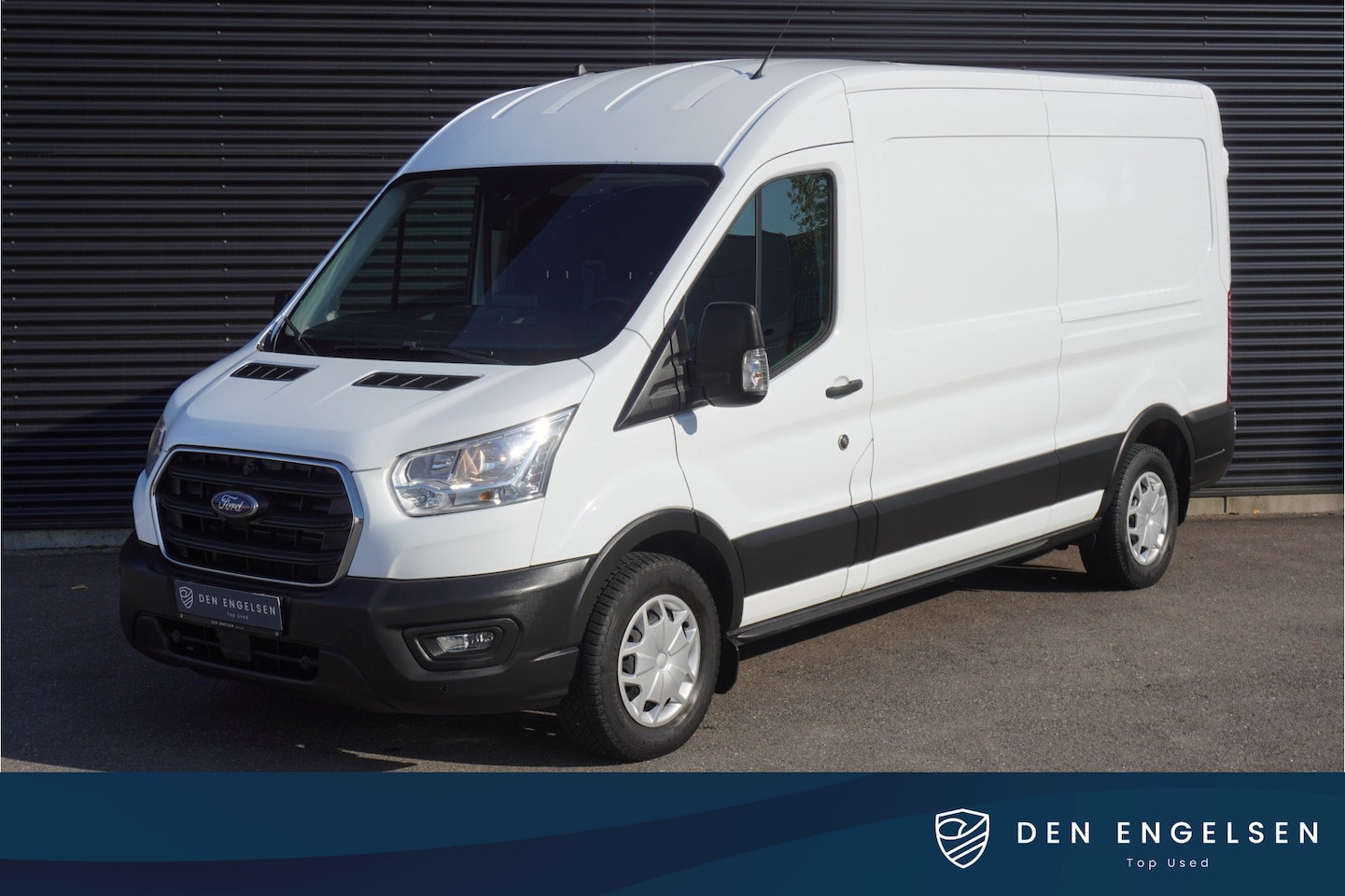 Ford Transit - RWD 170pk Automaat L3H2 Apple Carplay Camera Trekhaak Parkeersensoren Cruise control Lane - AutoWereld.nl
