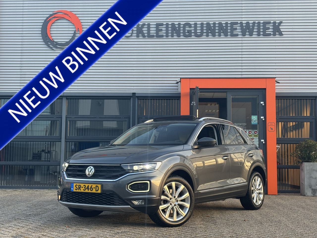 Volkswagen T-Roc - 1.5 TSI Sport / Allseason Banden / AndroidAuto/Applecarplay / Digital Cockpit / Navi / - AutoWereld.nl
