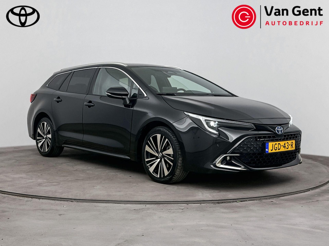 Toyota Corolla Touring Sports - Hybrid 140 Dynamic | Apple Carplay / Android Auto | Stoelverwarming | Parkeersensoren voor - AutoWereld.nl