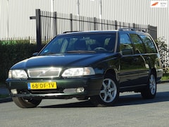 Volvo V70 - 2.4 LEER/AIRCO/CRUISE/STOELVERWARMING/TREKHAAK/APK