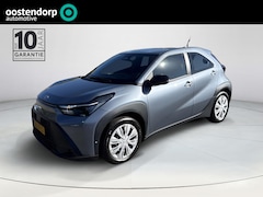 Toyota Aygo X - Hybrid 115 play | Apple CarPlay/Android auto | Achteruitrijcamera