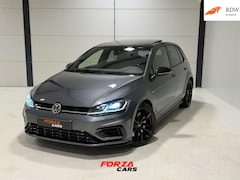 Volkswagen Golf - 2.0 TSI 4Motion R | PANO | 380PK | Keyless
