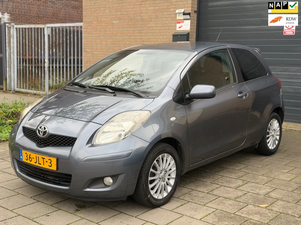 Toyota Yaris - 1.3 VVTi Dynamic Apk Airco Elektrisch pakket Lm velgen - AutoWereld.nl