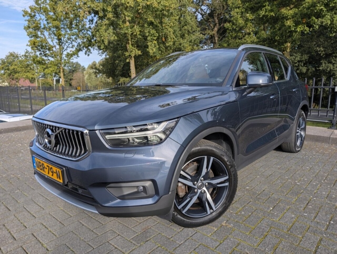 Volvo XC40 - Inscription 2WD T4 190PK | Trekhaak | El. Stoelen | Memory | ACC | Camera | Stoelverw. | N - AutoWereld.nl