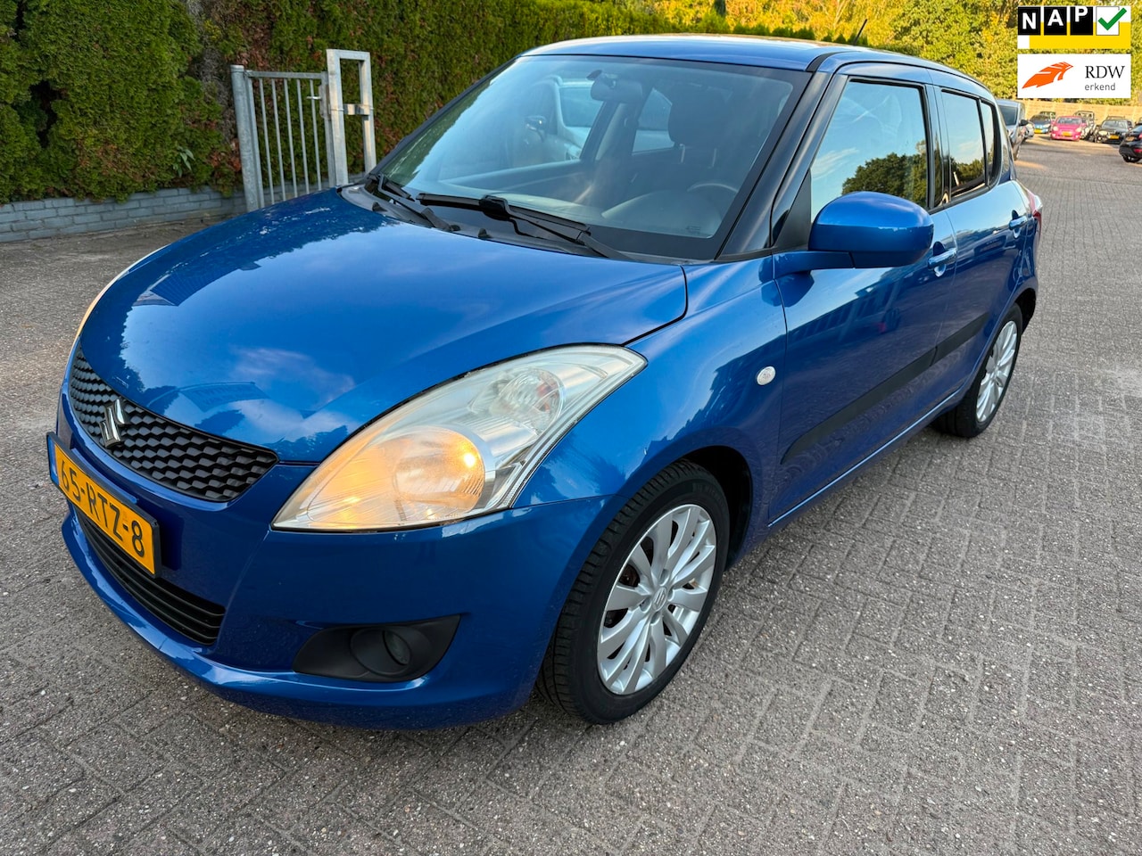 Suzuki Swift - 1.2 5-DRS Exclusive EASSS ECC CRUISE LMV KEYLESS NAP - AutoWereld.nl