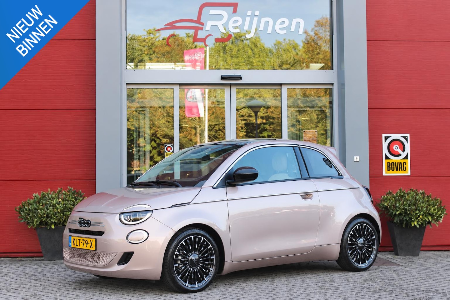 Fiat 500 - 1.0 Hybrid La Prima | PANORAMADAK | DRAADLOZE APPLE CARPLAY/ANDROID AUTO | DRAADLOZE TELEF - AutoWereld.nl