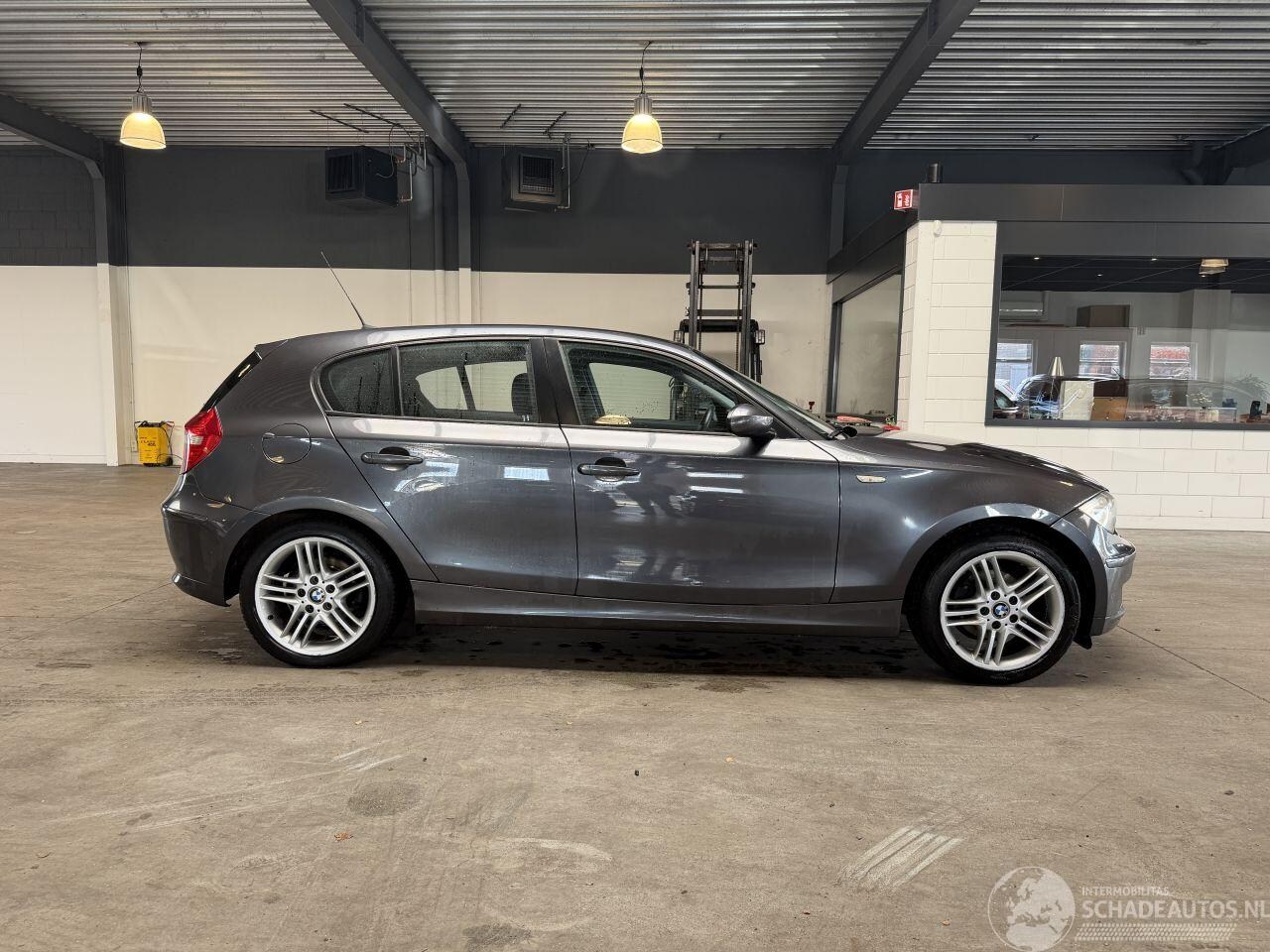 BMW 1-serie - 116i Business Line NAP!
