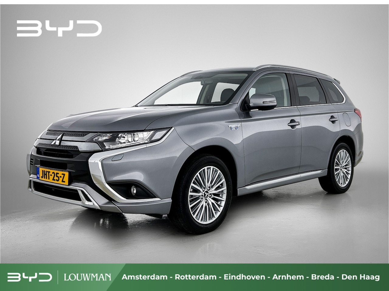 Mitsubishi Outlander - 2.4 PHEV Pure+ | 18" Lichtmetaal | Camera achter | Navigatie | inclusief 12 maanden BOVAG - AutoWereld.nl