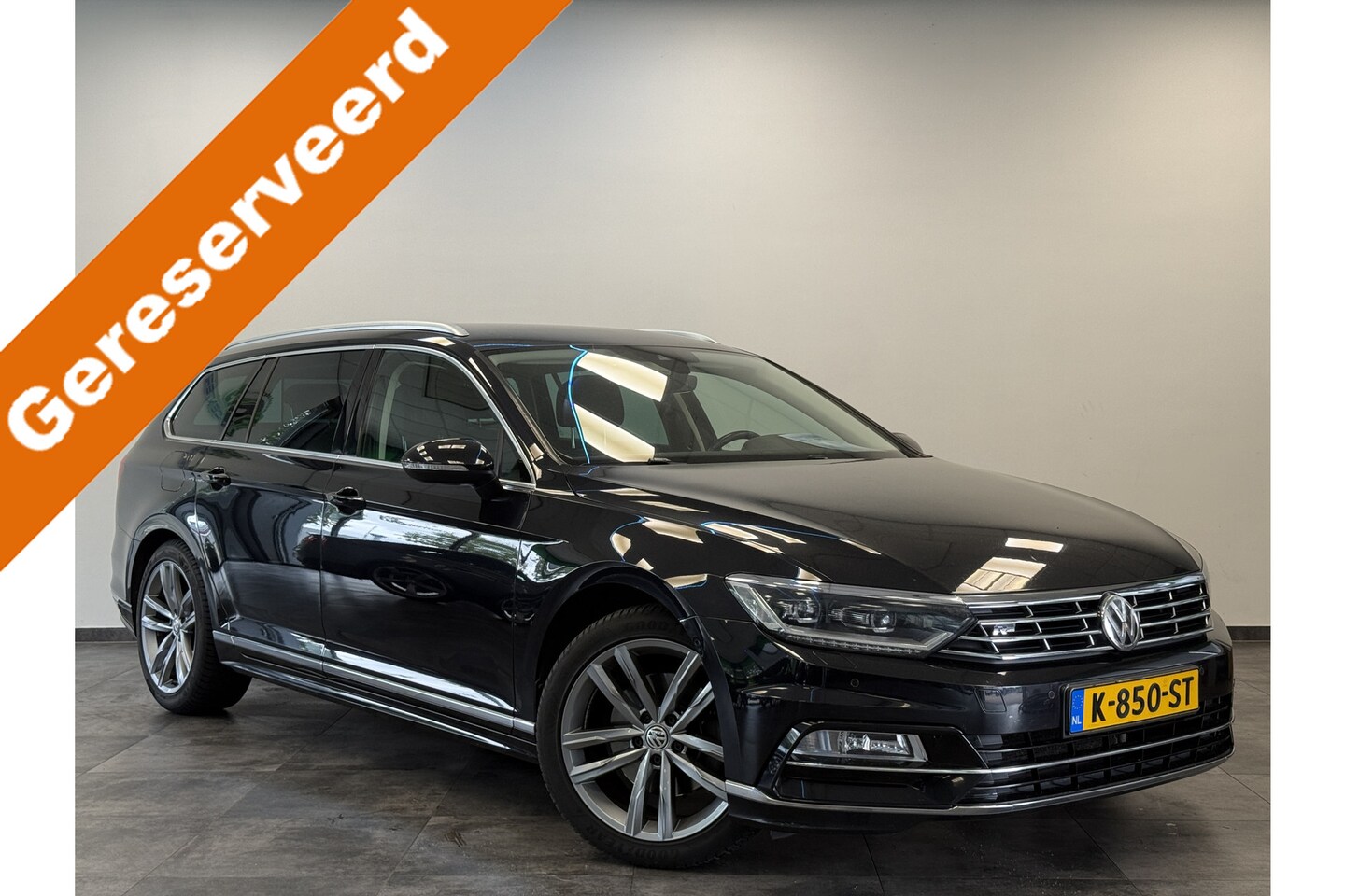 Volkswagen Passat Variant - 1.4 TSI ACT Connected Series+ R-line Carplay Navigatie 24 Maanden garantie* (Vraag naar de - AutoWereld.nl