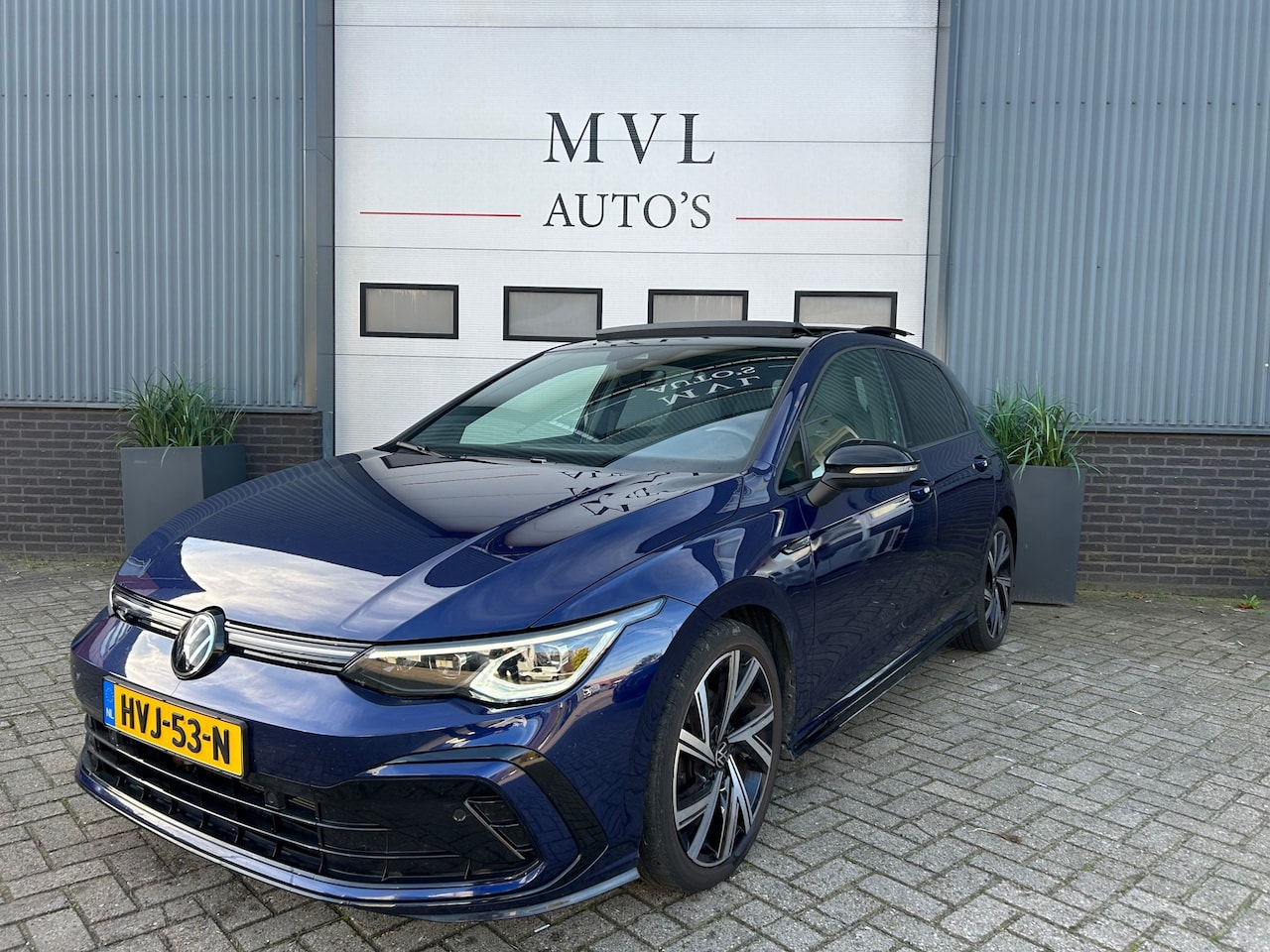 Volkswagen Golf - 1.5 eTSI R-Line Business 1.5 eTSI R-Line Business - AutoWereld.nl