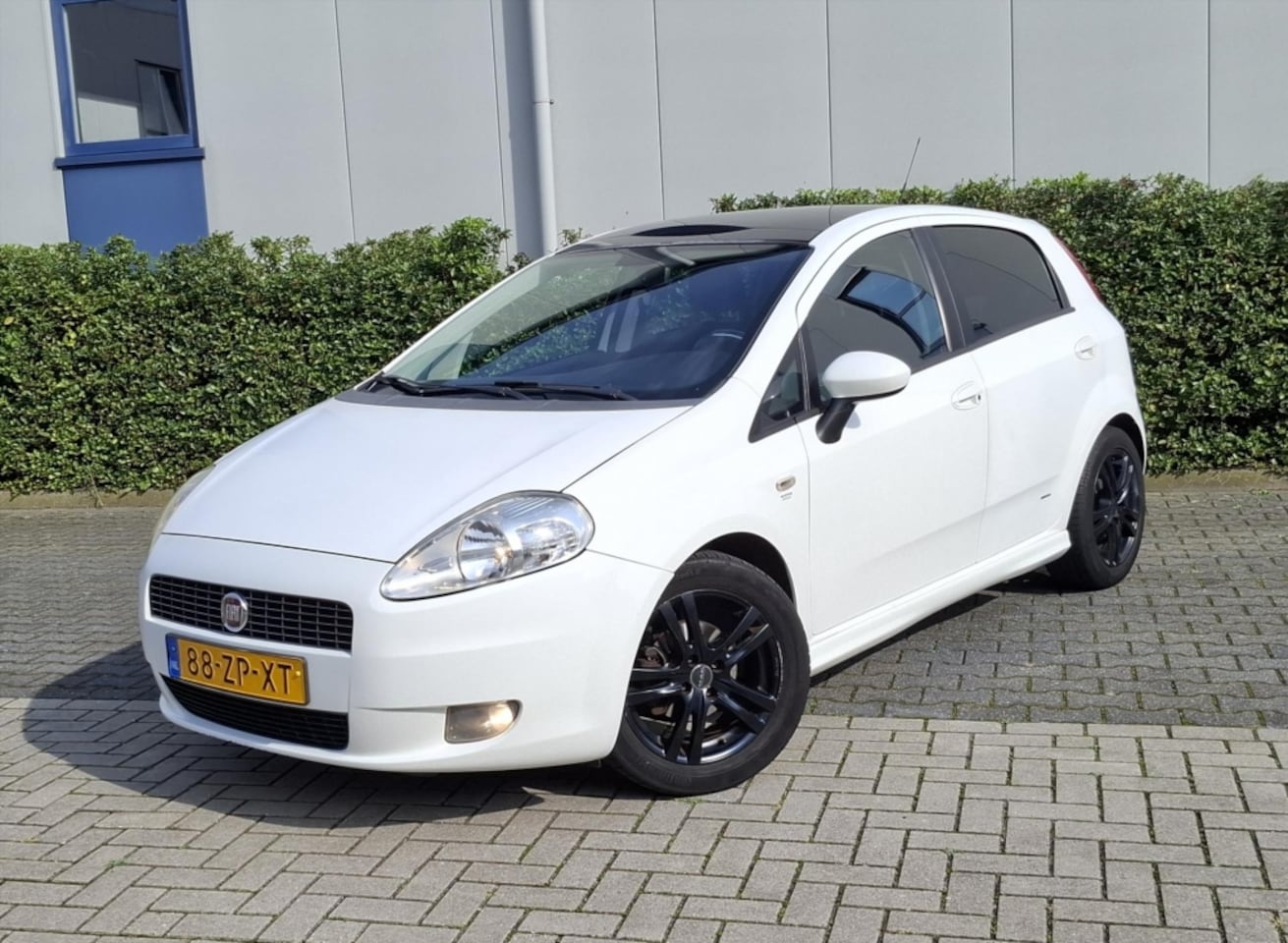 Fiat Punto - 1.4 5DR Sport/Panoramadak - AutoWereld.nl