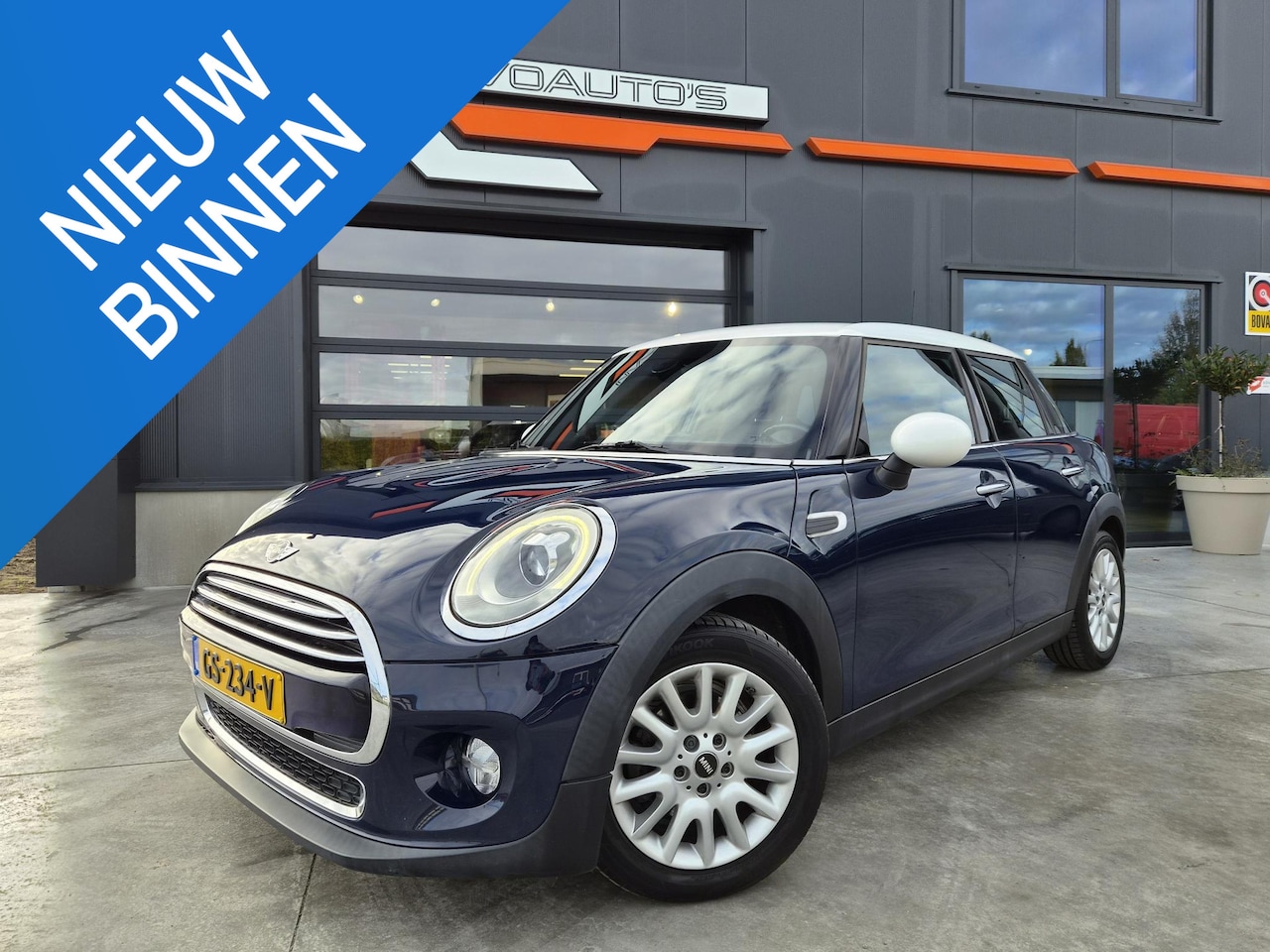 MINI 5-Deurs - 1.5 Cooper Chili Business - AutoWereld.nl