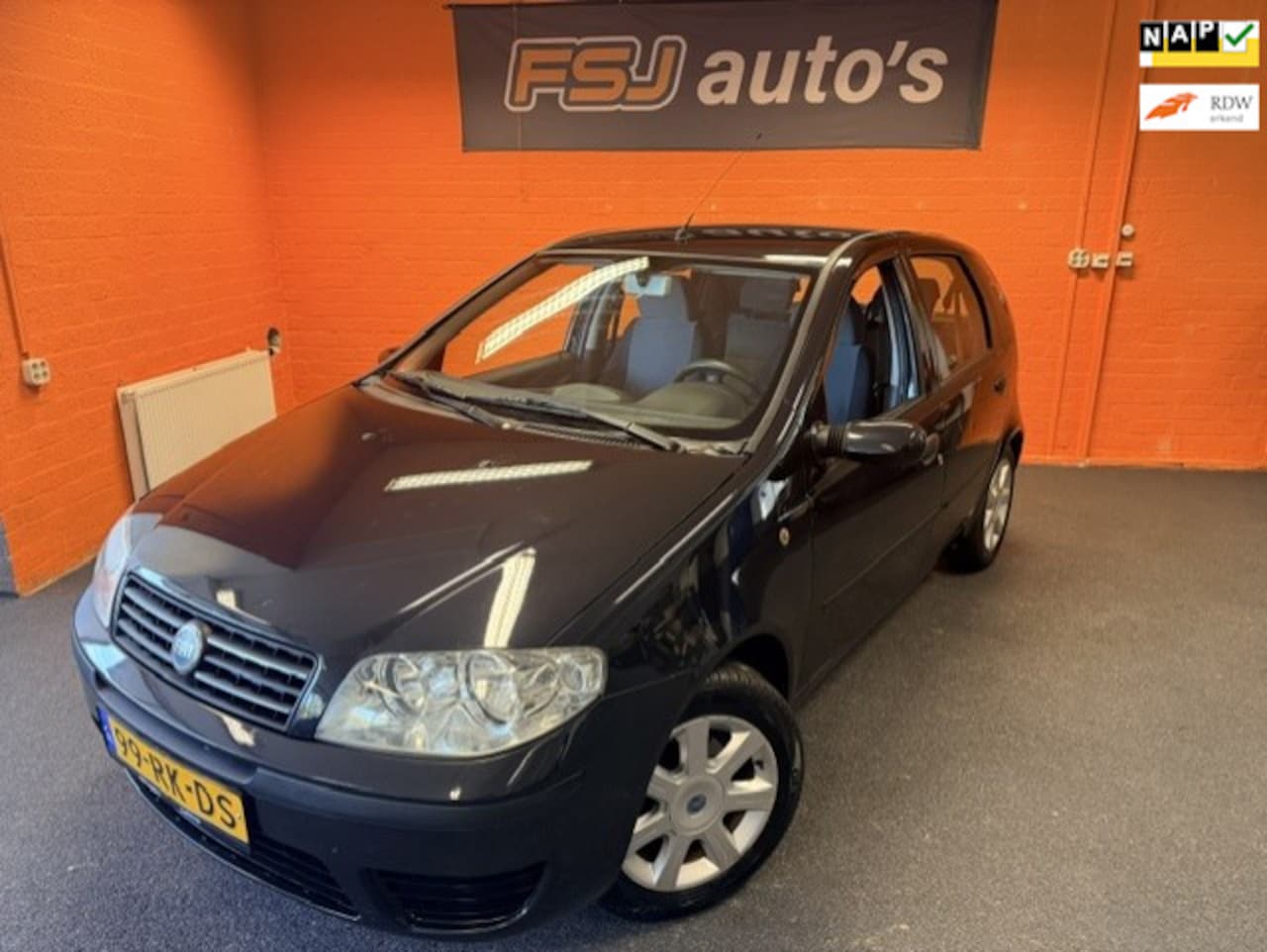Fiat Punto - 1.4-16V / 5-Deurs / NAP / APK 08-10-2027 - AutoWereld.nl