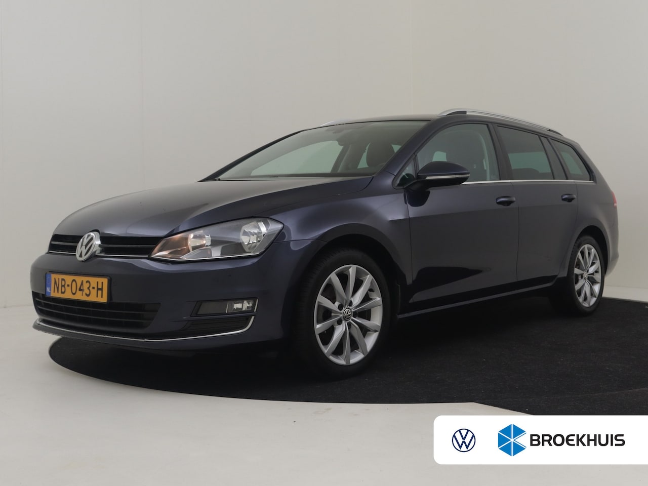 Volkswagen Golf Variant - 1.4 TSI Connected Series 125PK | Trekhaak | Camera | Cruise control | Apple carplay Androi - AutoWereld.nl