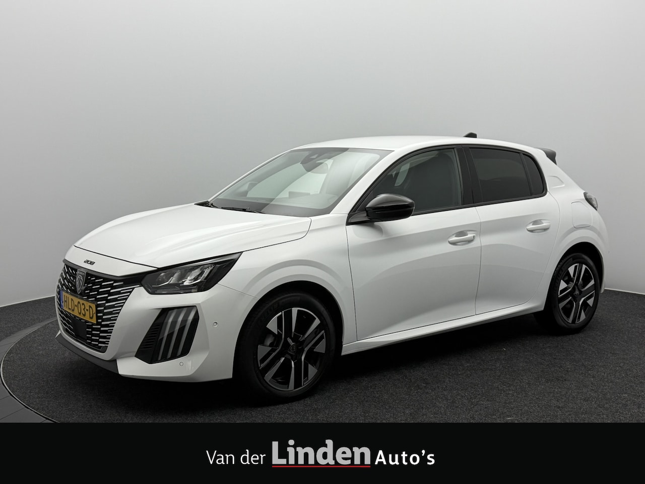 Peugeot 208 - 1.2 Hybrid 110 e-DCS6 Allure | 360° Camera | Full-Led | Carplay&Android | Navigatie - AutoWereld.nl
