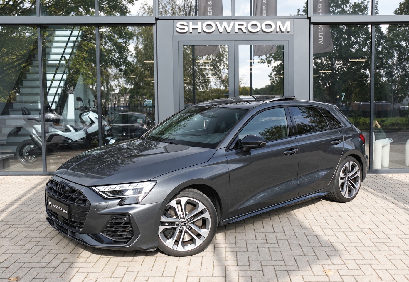 Audi S3 - Sportback 2.0 TFSI S3 quattro PANO KEYLESS CARPLAY - AutoWereld.nl