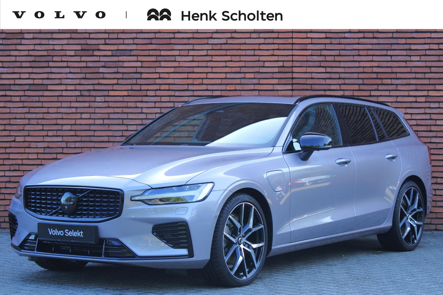 Volvo V60 - T6 Automaat Plug-in hybrid AWD Ultra Dark | NIET ADVERTEREN | DEMO DEAL | Panoramadak | Ge - AutoWereld.nl