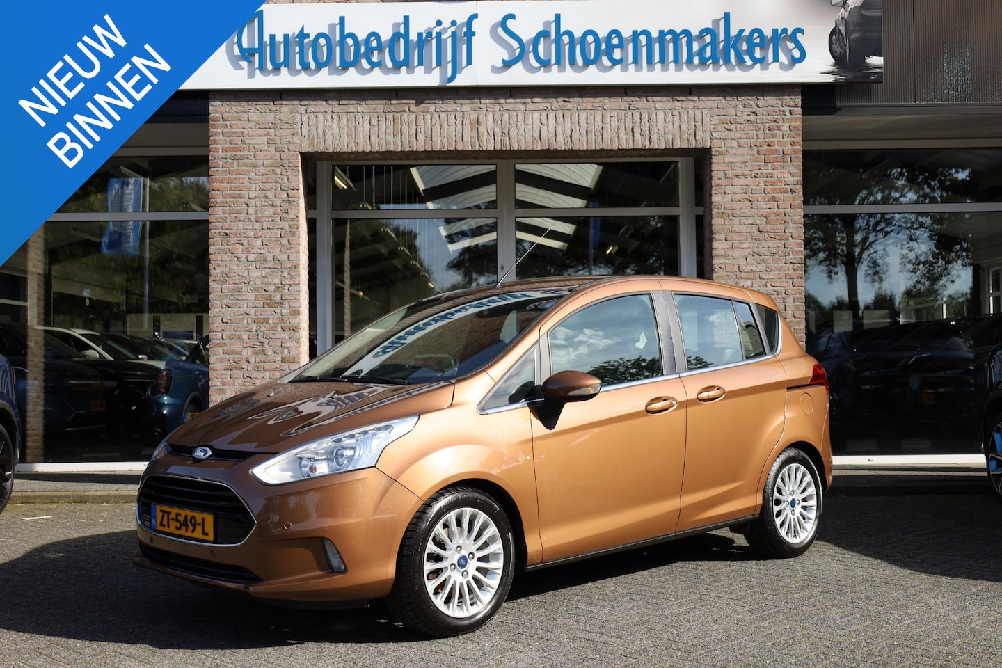 Ford B-Max - 1.0 EcoBoost Titanium CAMERA TREKHAAK LEER RUIT+STOELVERWARMING 2xPDC ALL-SEASONS-NIEUW CL - AutoWereld.nl