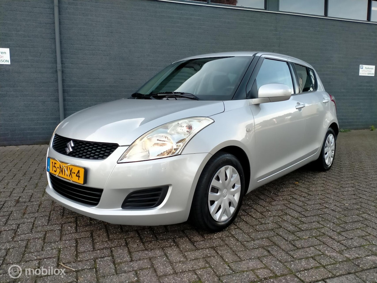 Suzuki Swift - 1.2 Automaat/Dealer onderhouden/Apk - AutoWereld.nl