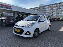 Hyundai i10 - 1.0i i-Motion Comfort / Airco / Cruise / Nap /