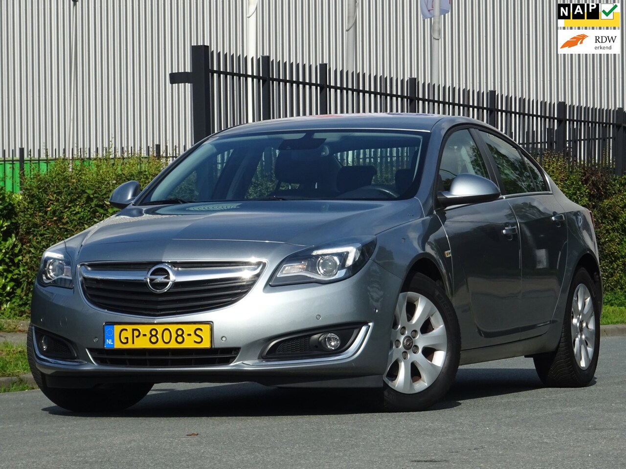 Opel Insignia - 1.4 T EcoFLEX Edition NAP/CAMERA/BLINDSPOT/PDC - AutoWereld.nl