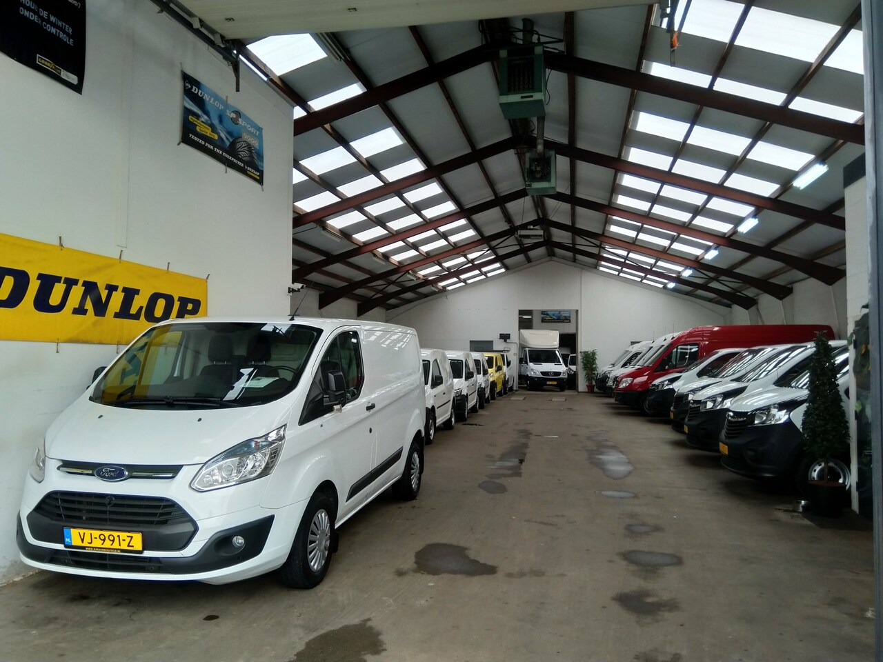 Volkswagen Transporter - 2.0 TDI L1H1 Euro 6 - AutoWereld.nl