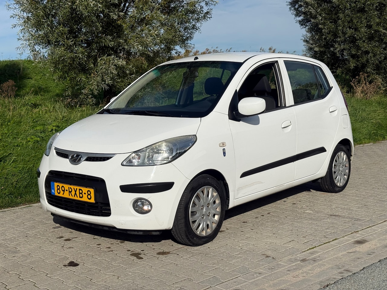 Hyundai i10 - 1.25i Pure NW RIEM NW WATERPOMP NW OLIE NW APK ! - AutoWereld.nl